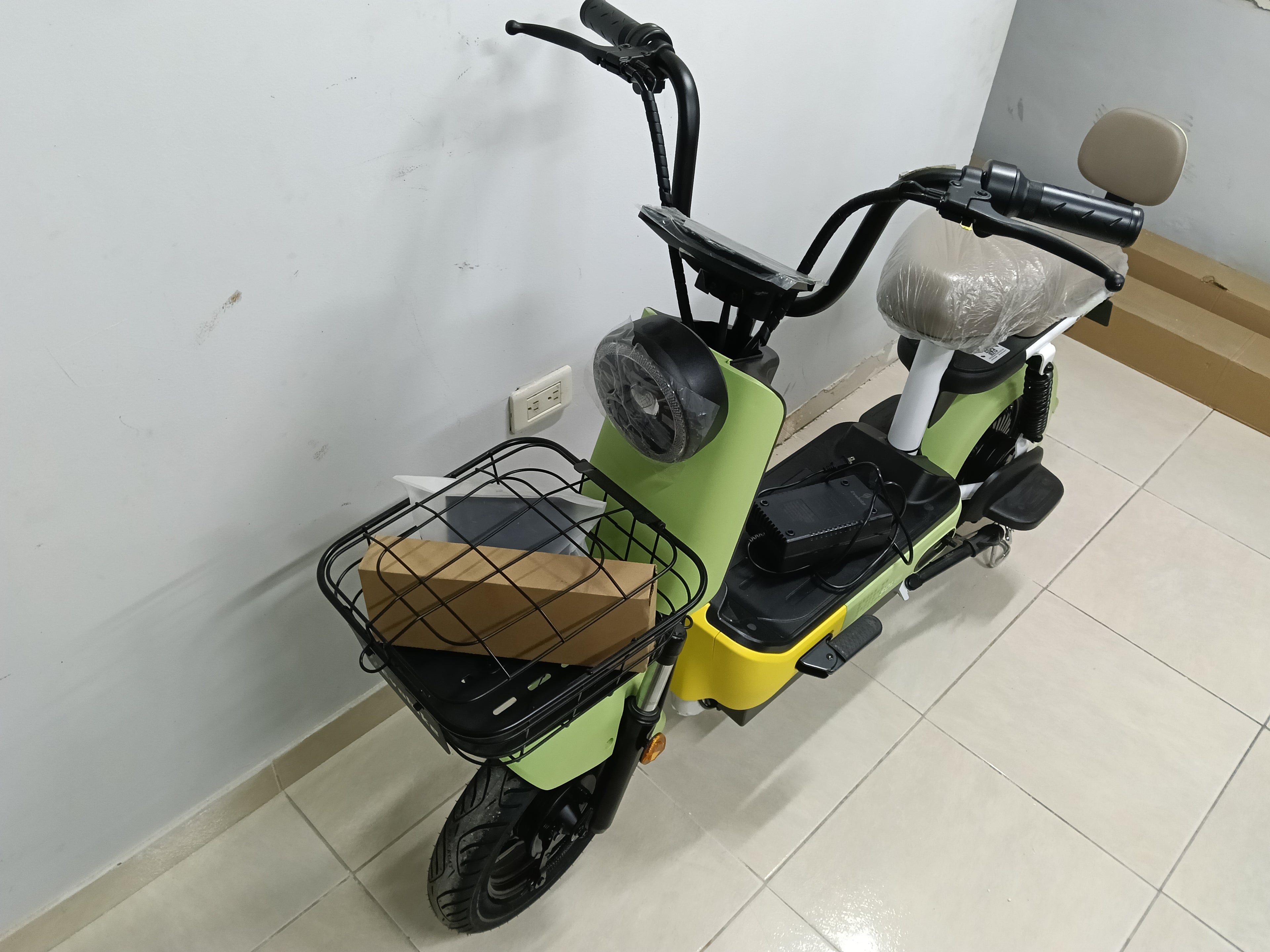 EVOBIKE SOL PRO - Detalle de batería extraíble 48V
